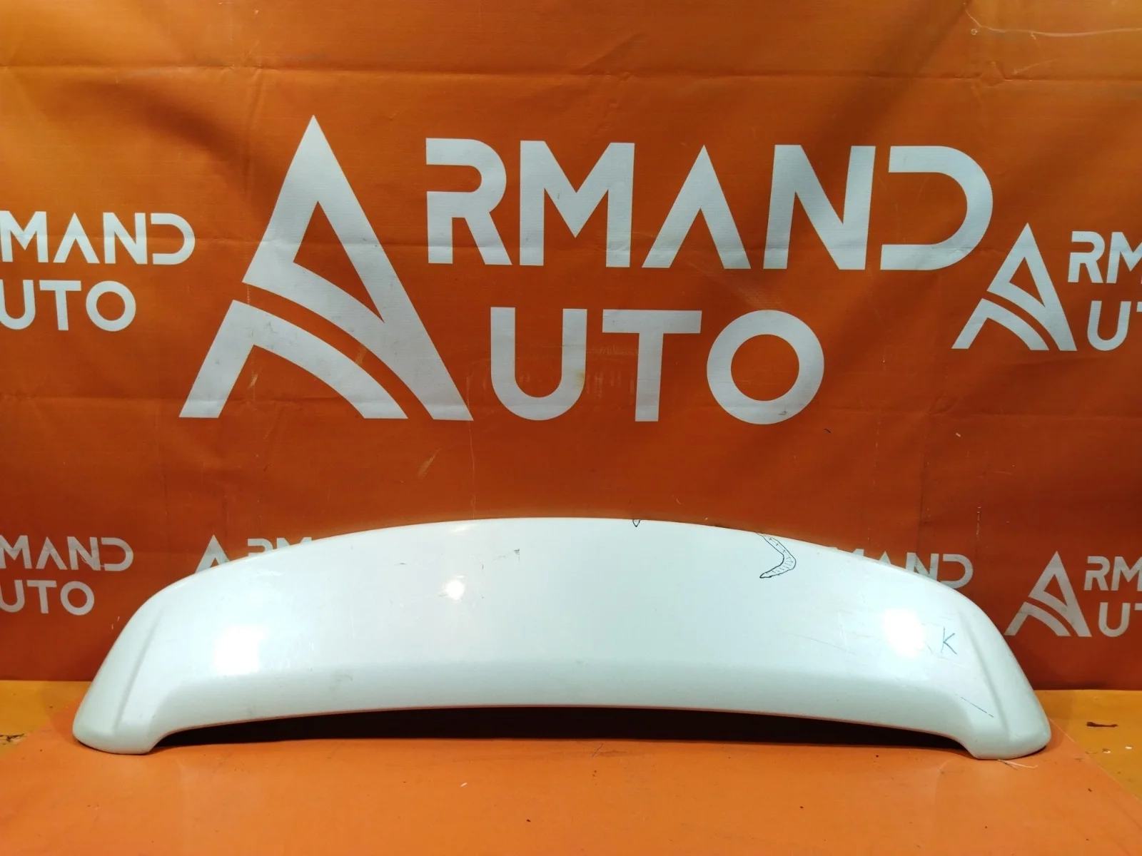 Спойлер двери багажника Toyota Land Cruiser 2007-2021