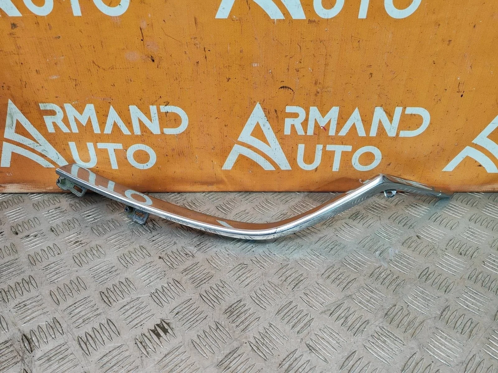 Накладка решетки радиатора Mazda 6 2015-2018 3 GJ