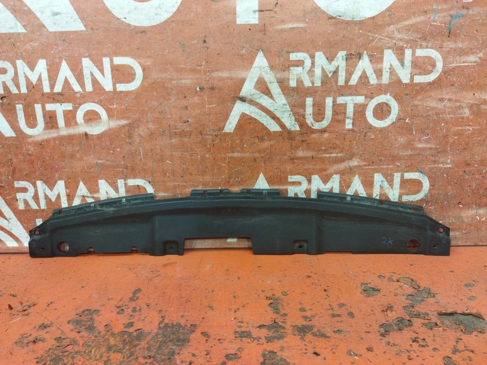 Кожух замка капота Hyundai Accent 2010–2017 4