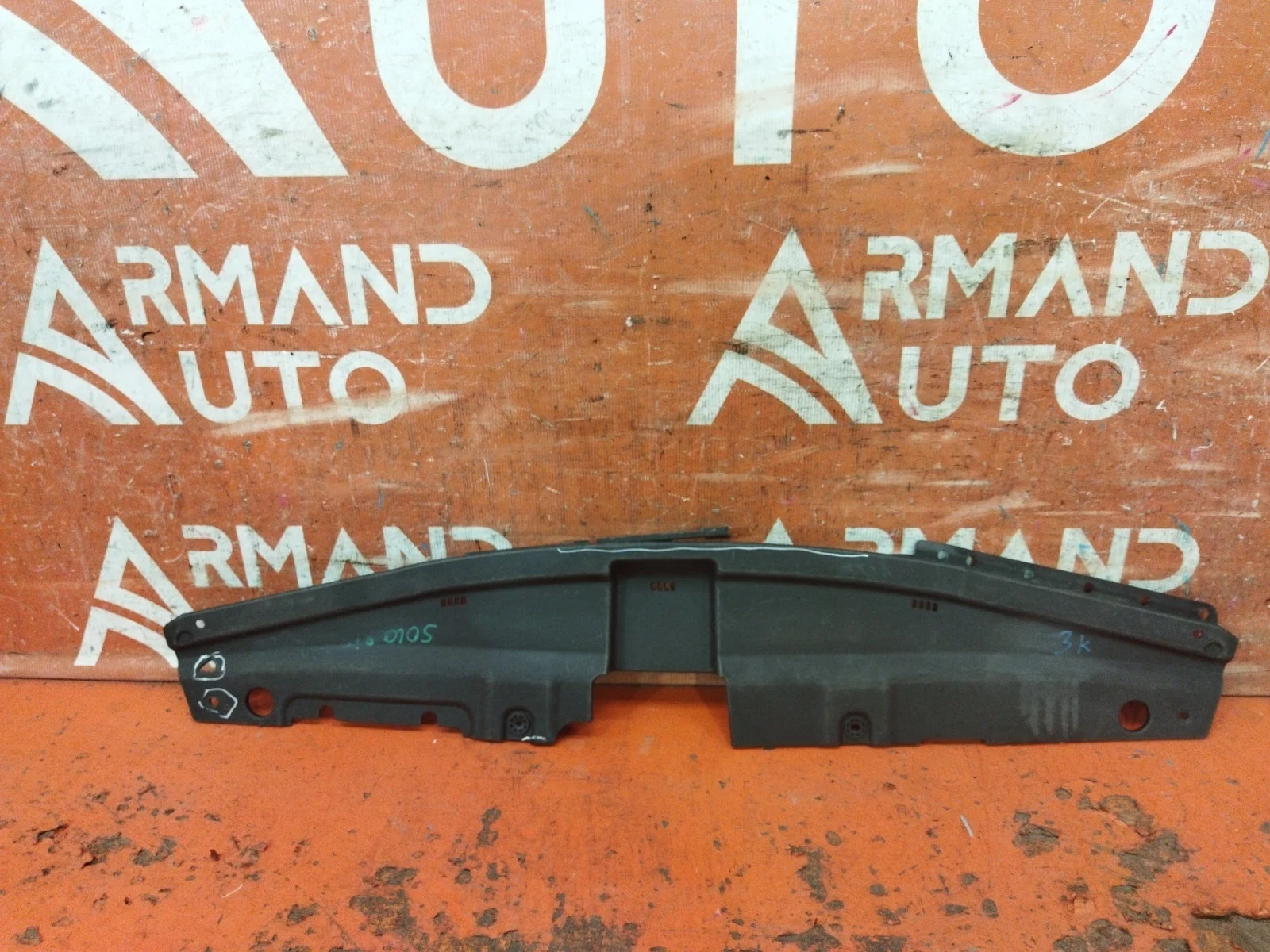 Кожух замка капота Hyundai Solaris 2014-2017