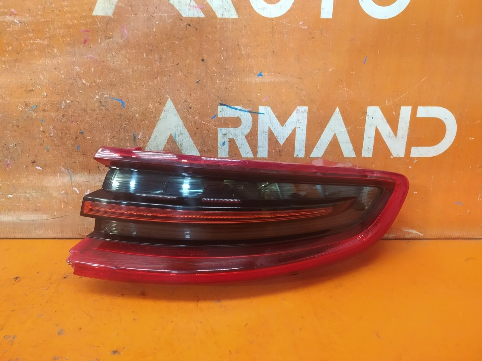 Фонарь внешний Porsche Macan 2014-2019 95b