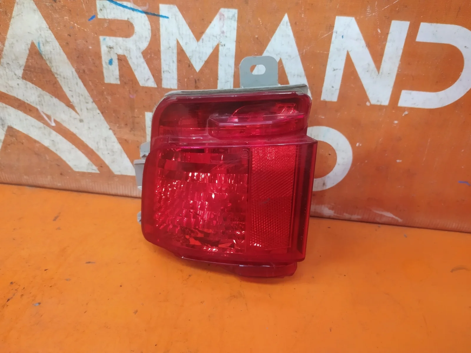 Фонарь противотуманный Toyota Land Cruiser 2015-2021 200