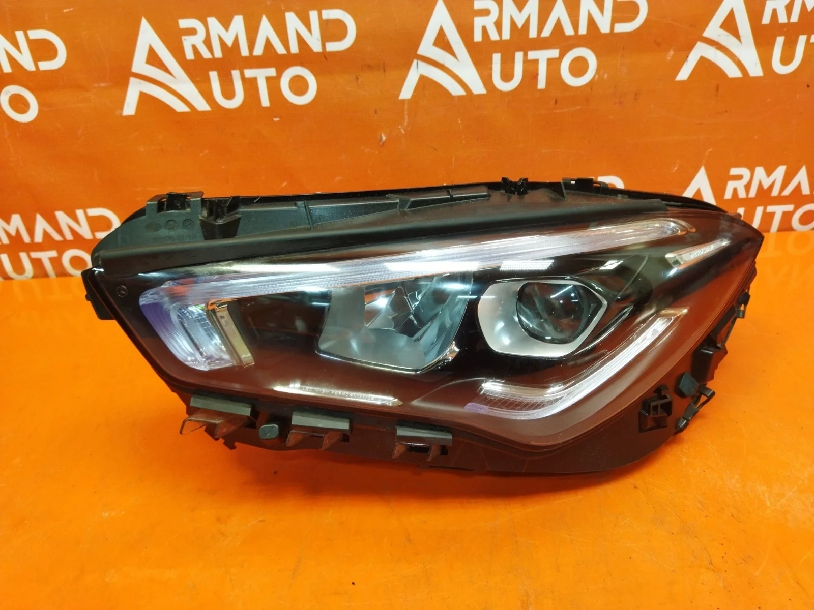 Фара Mercedes CLA-Class 2019-нв C118