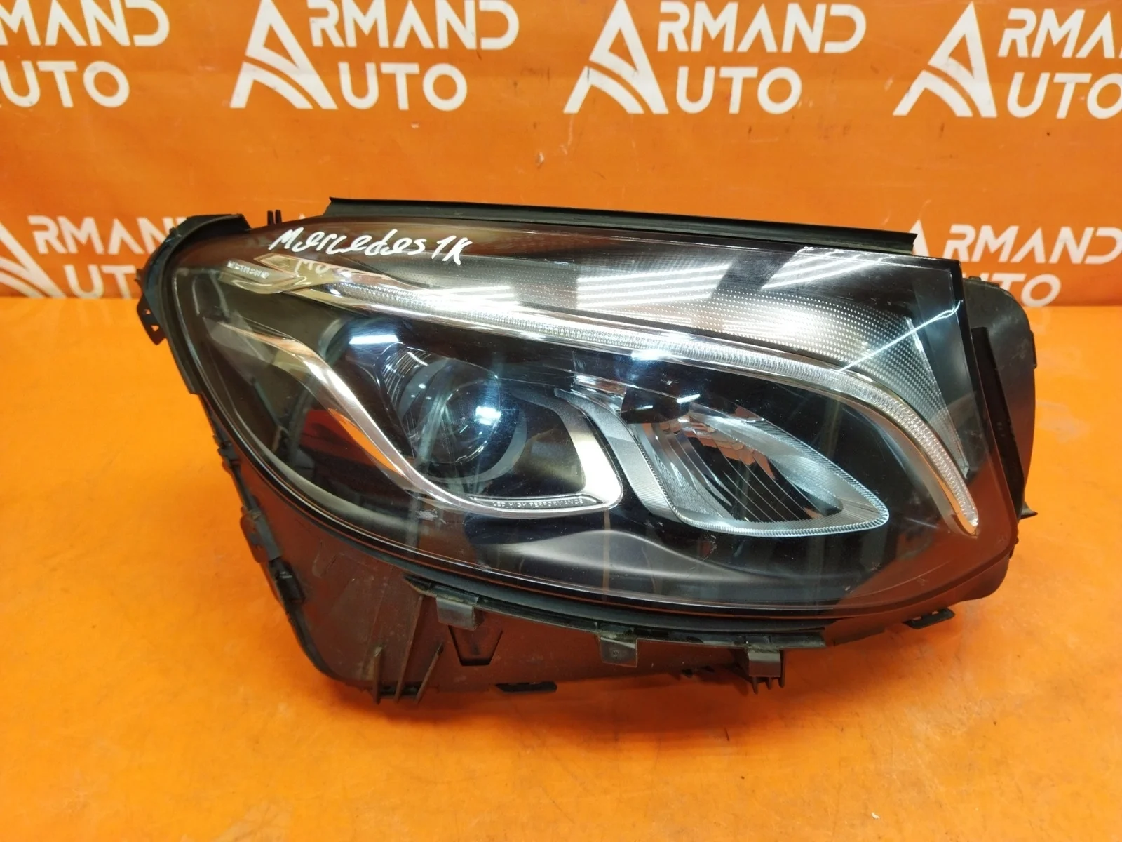 Фара Mercedes GLC-Class 2015-2019 X253
