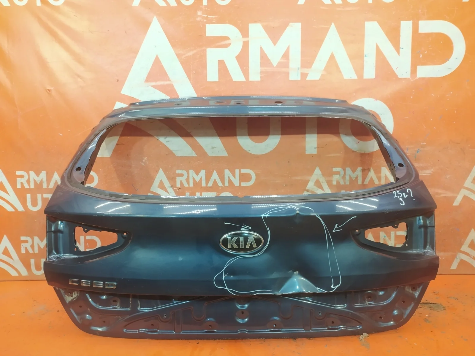 Дверь багажника Kia Ceed 2018-нв 3 CD