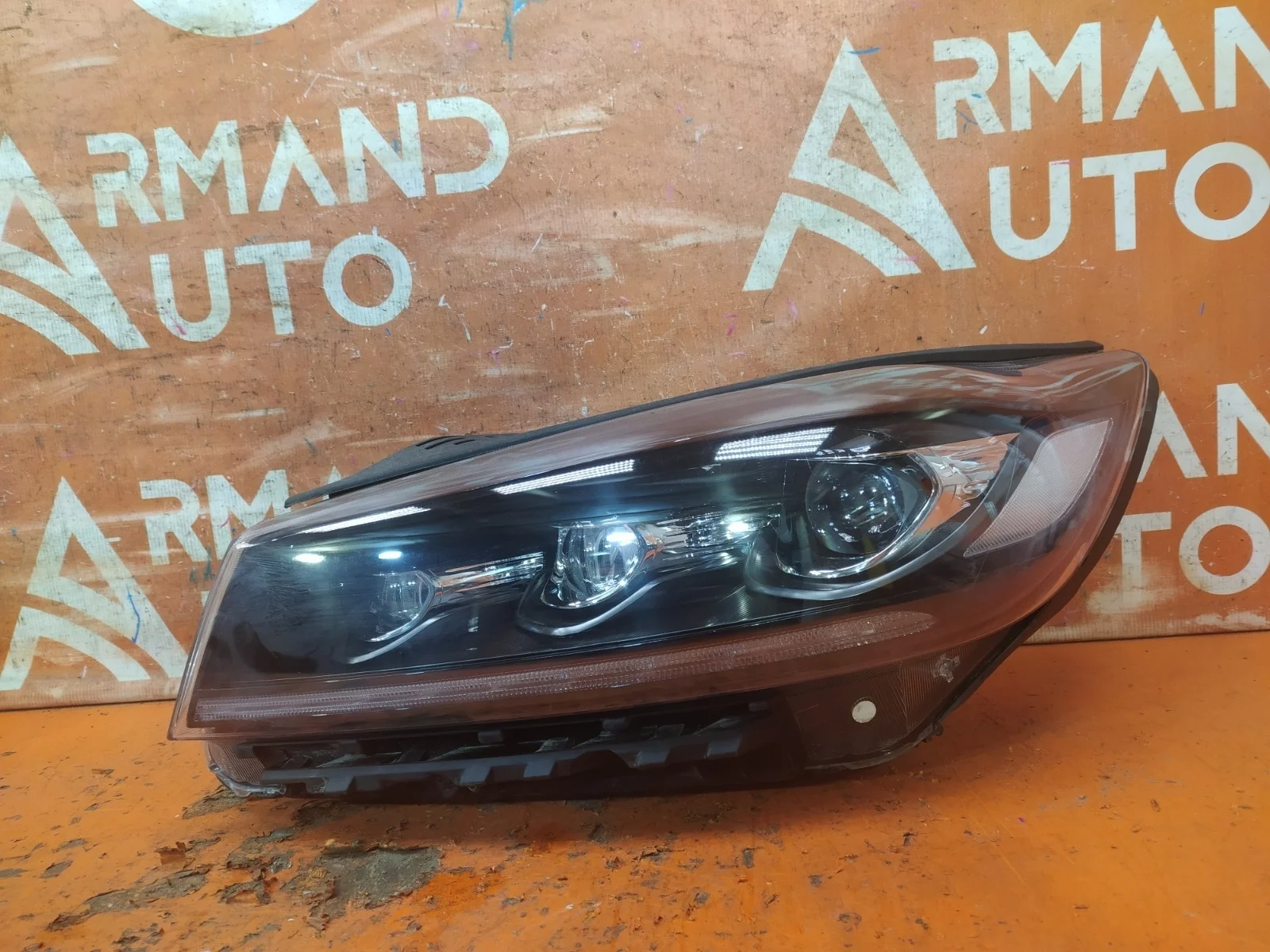 Фара Kia Sorento 2017-2020 3 Prime UM