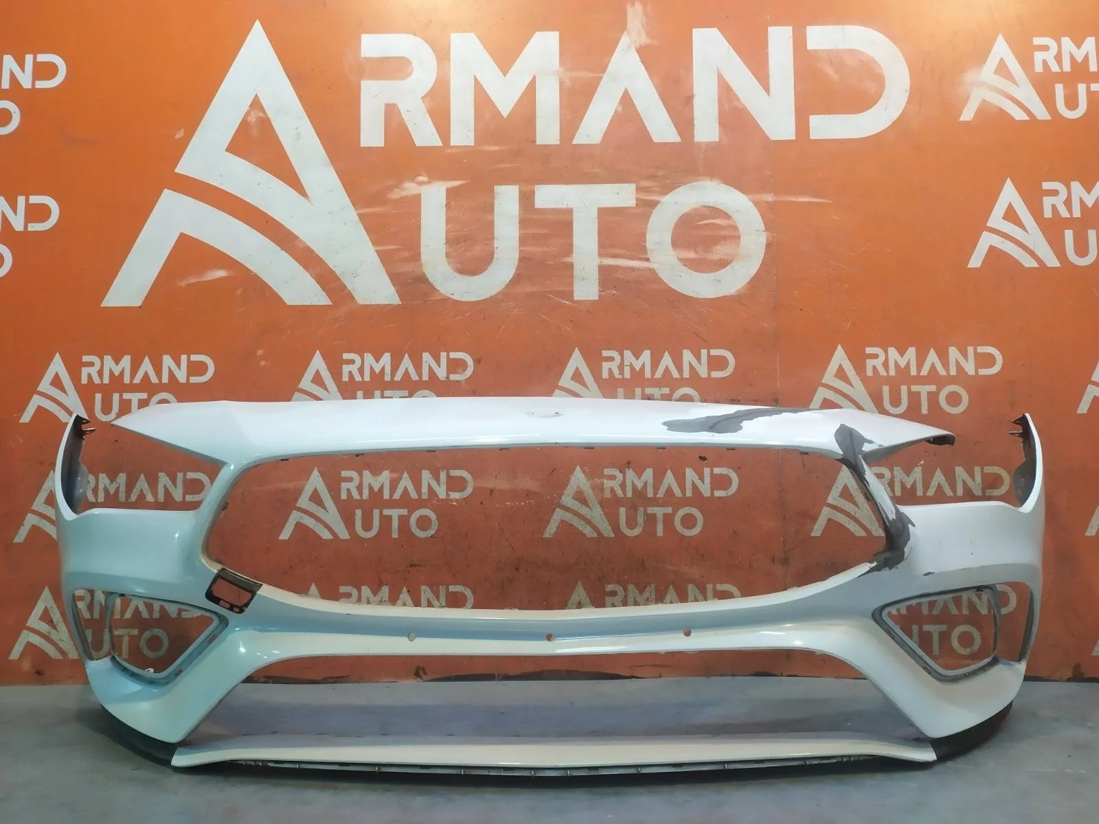 Бампер Mercedes CLA-Class 2019-нв C118