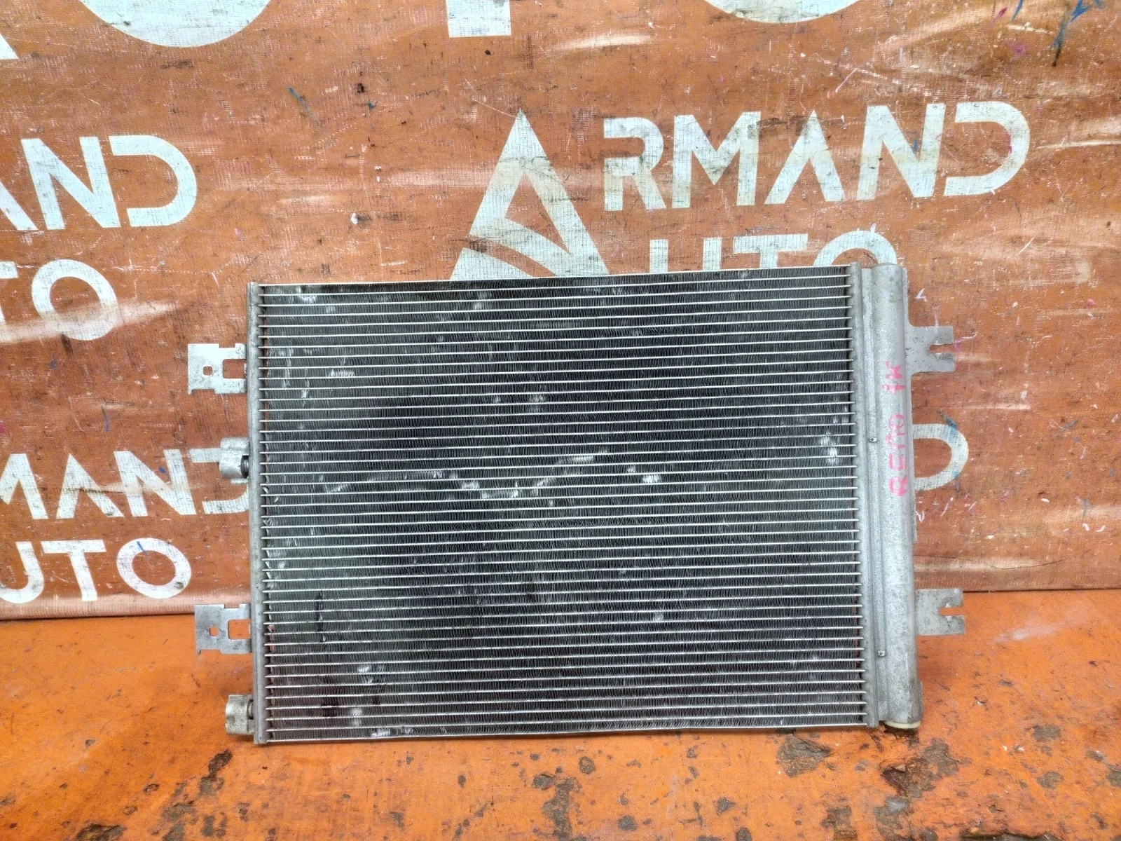 Радиатор кондиционера Renault Duster 2010-2015