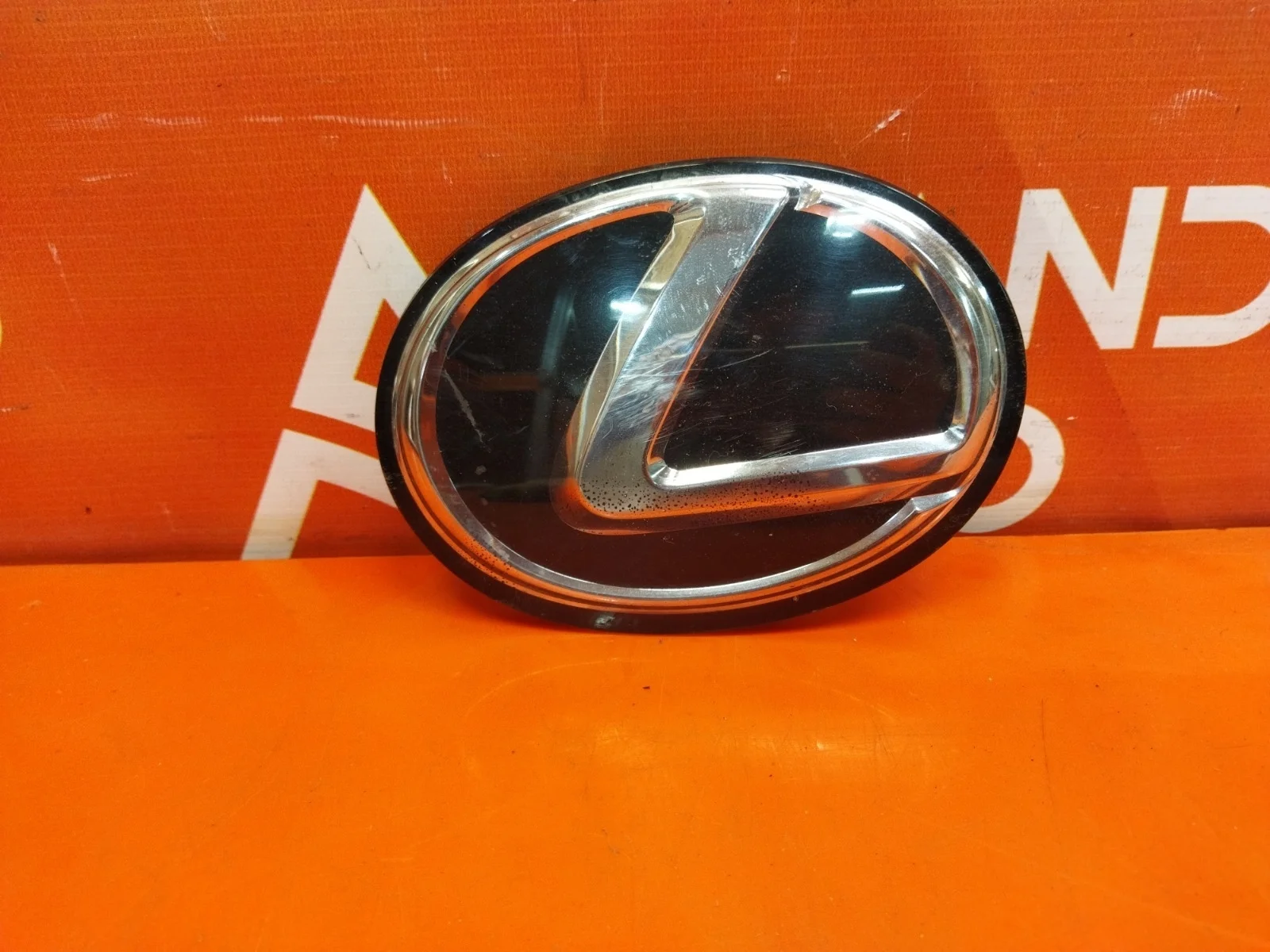 Эмблема Lexus LS 2006-2017 4