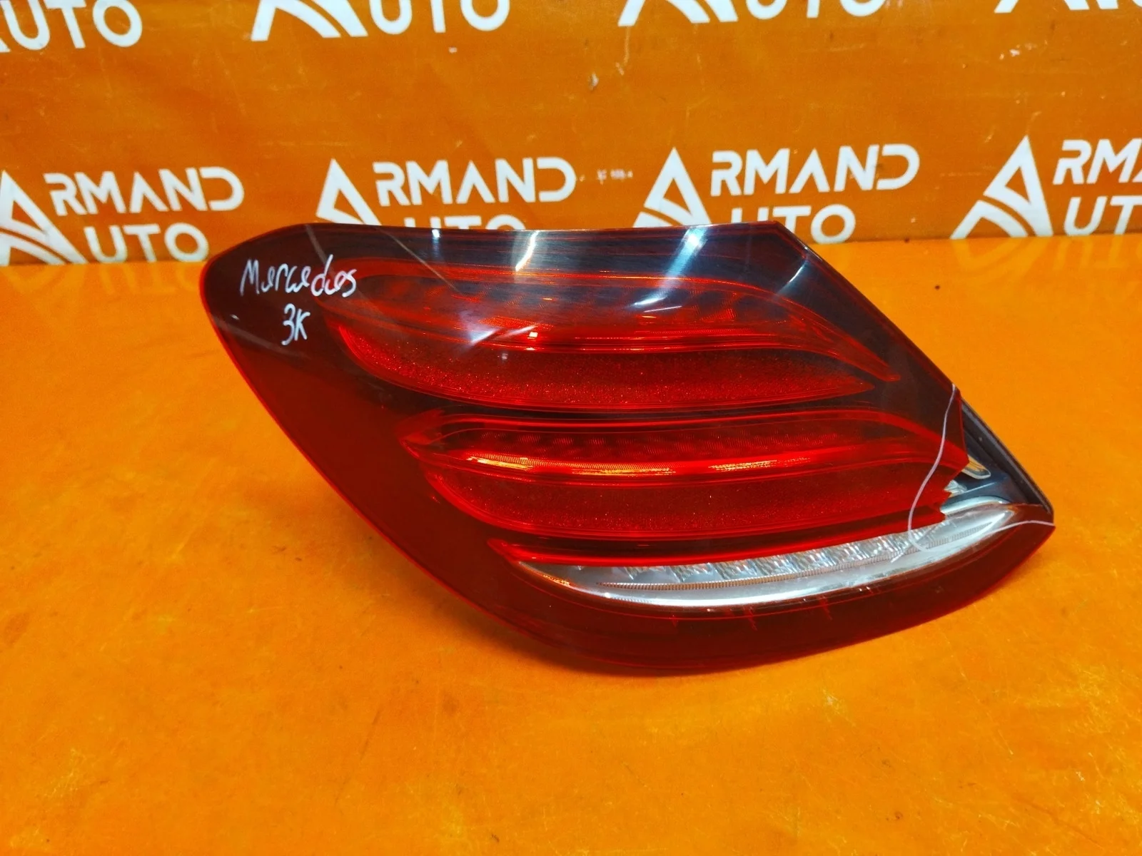Фонарь Mercedes -Class 2016-нв W213