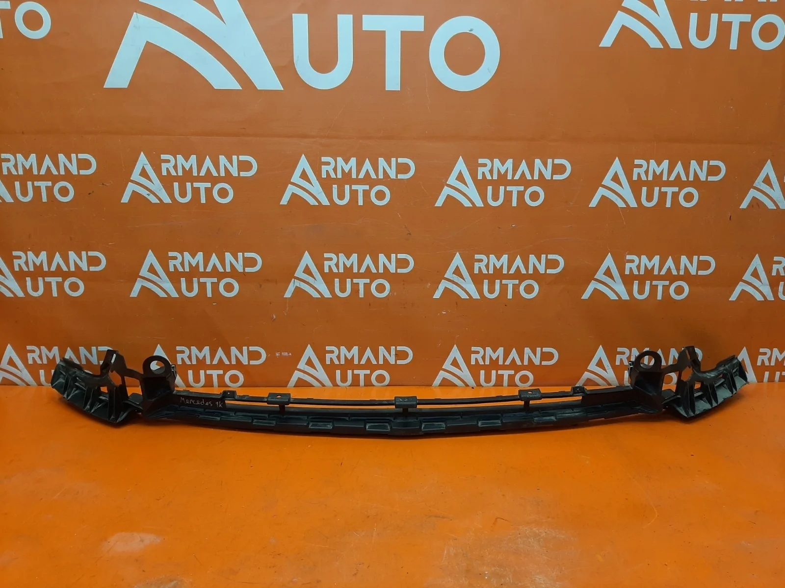 Кронштейн бампера Mercedes -Class 2016-нв W213