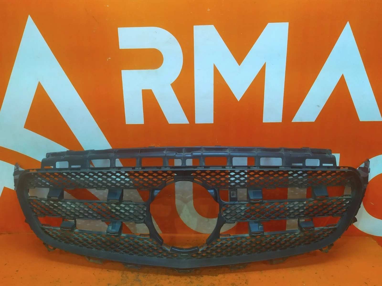 Решетка радиатора Mercedes -Class 2016-2020 W213, S213