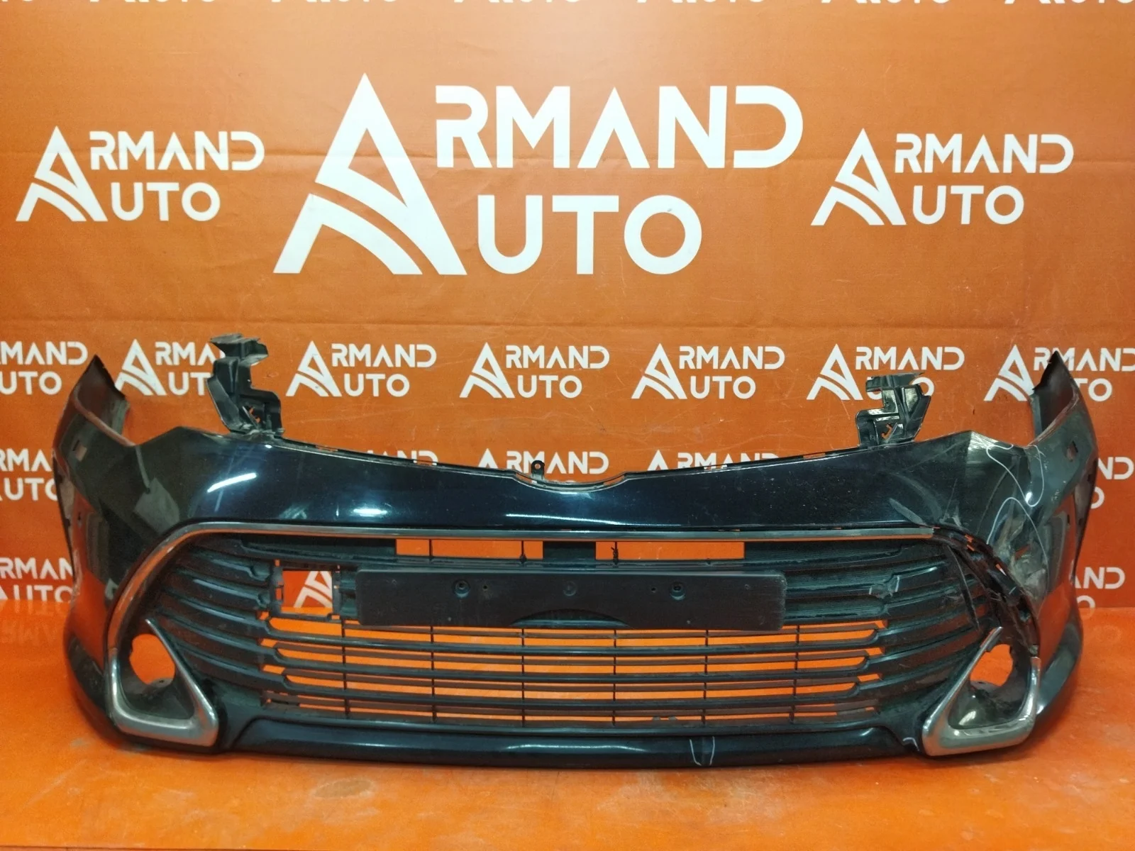 Бампер Toyota Camry 2014-2017 XV50