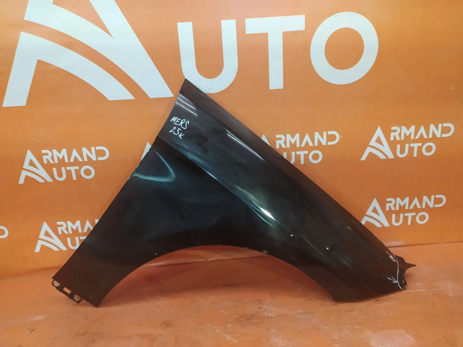 Крыло Mercedes -Class ML- GLE- 2015-2018 w166