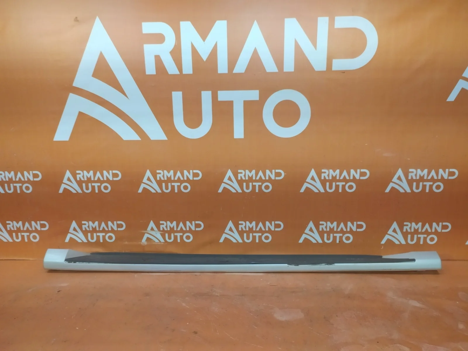 Накладка порога Mitsubishi Pajero 2006-нв 4