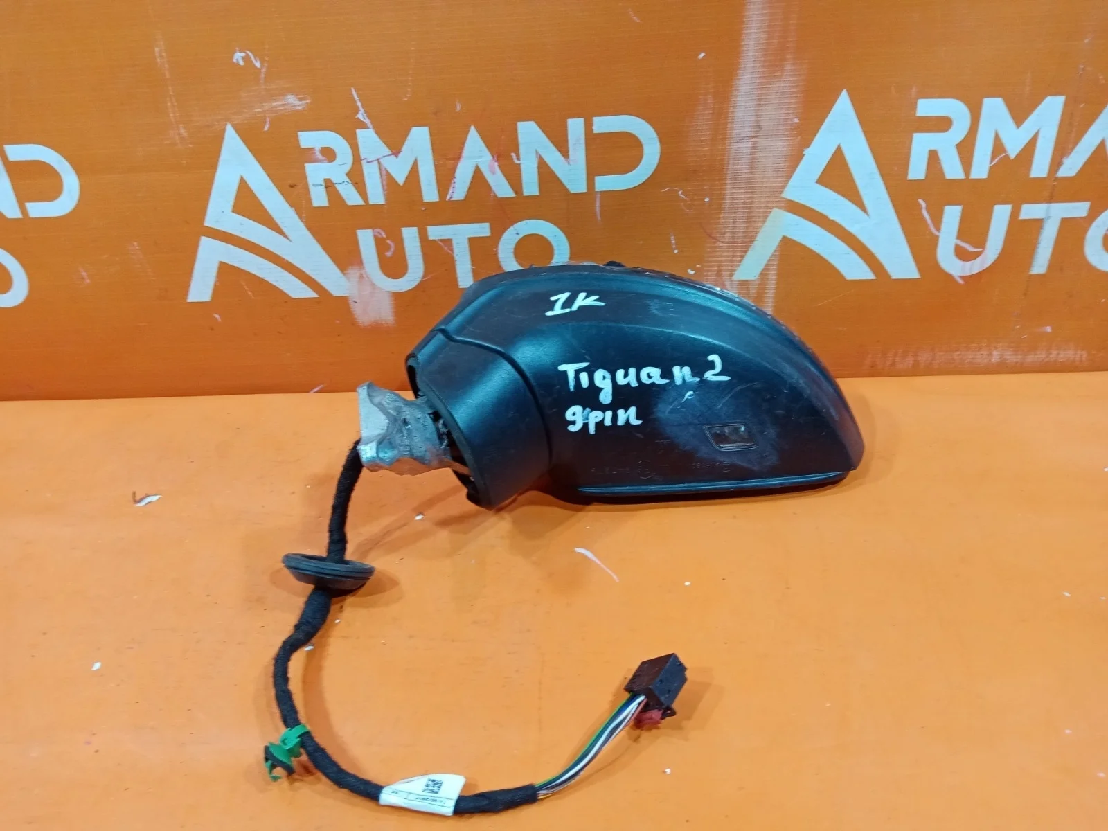 Зеркало Volkswagen Tiguan 2016-нв