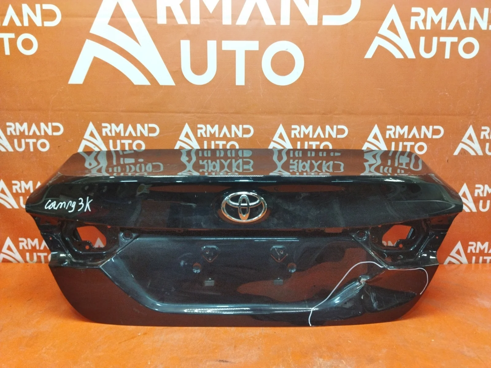 Крышка багажника Toyota Camry 2017-нв 8 XV70