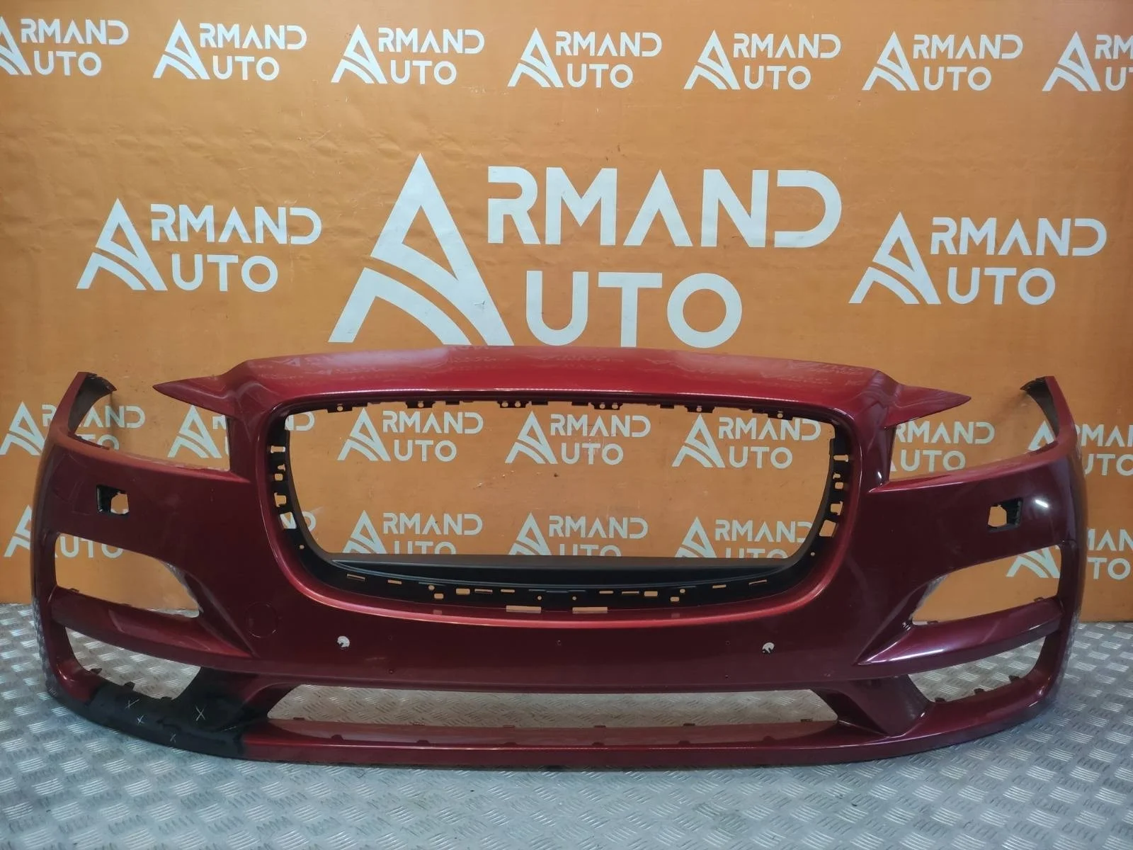 Бампер Jaguar F-PACE 2016-2020