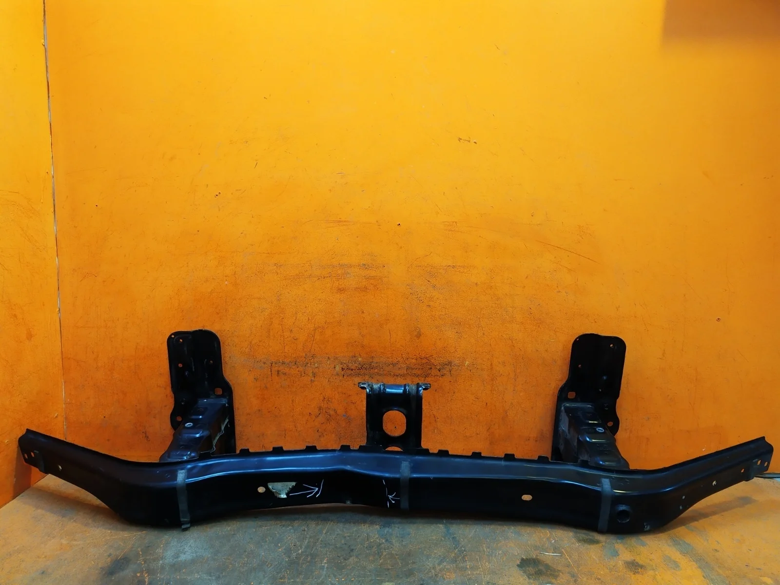 Усилитель бампера Mercedes GL GLS-Class 2012-2019 X166