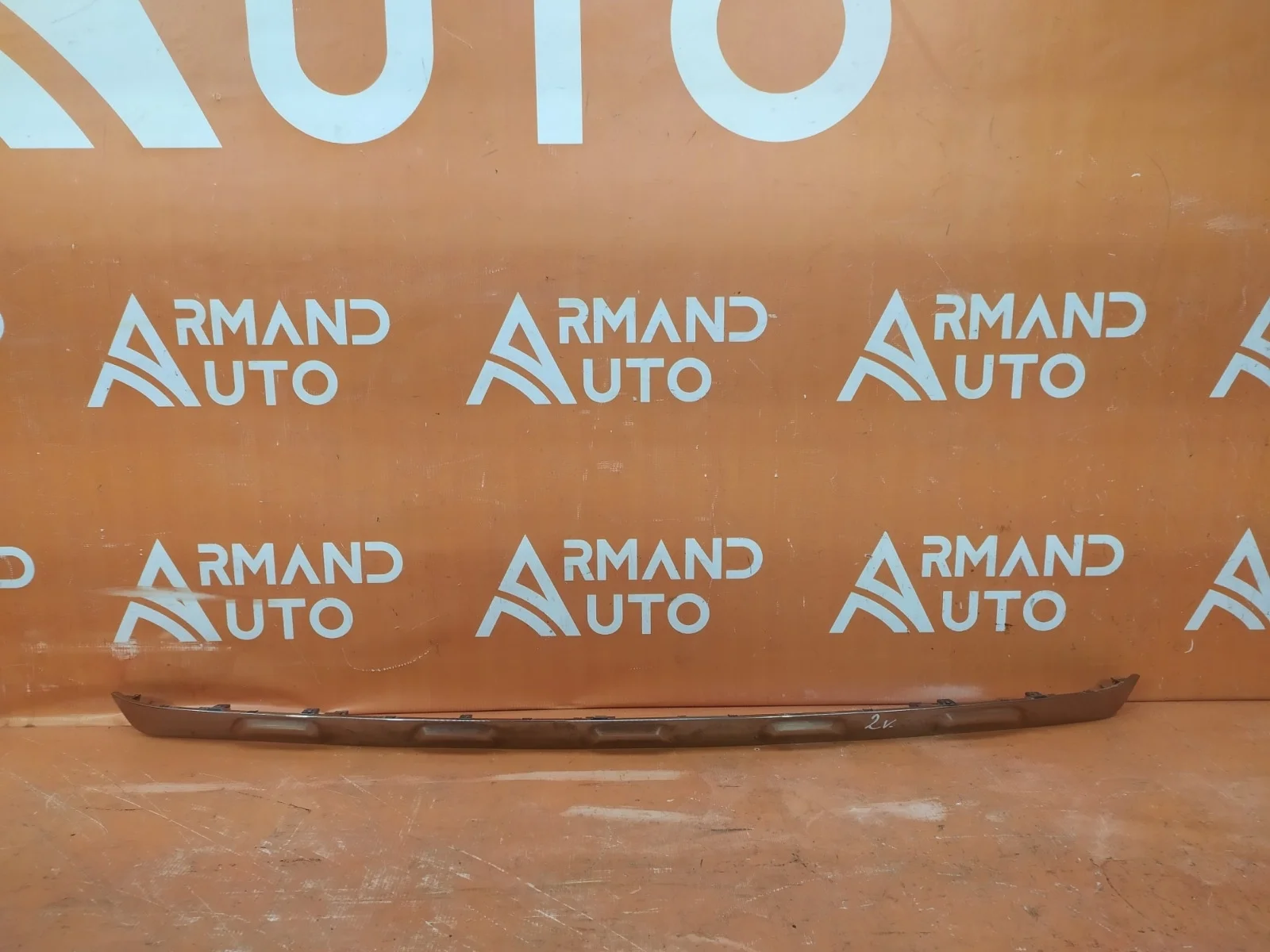 Декоративная накладка бампера Lexus NX 2017-2021