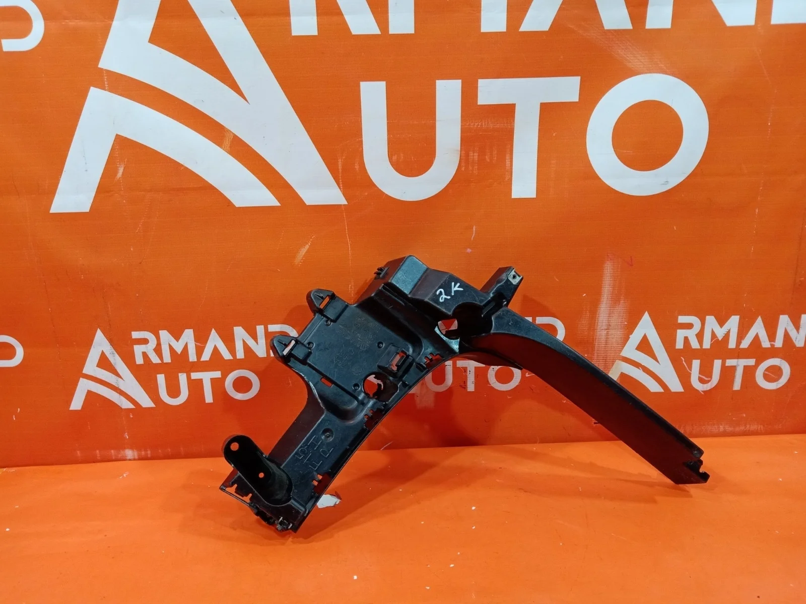 Кронштейн бампера верхний BMW X5 2013-2018 F15