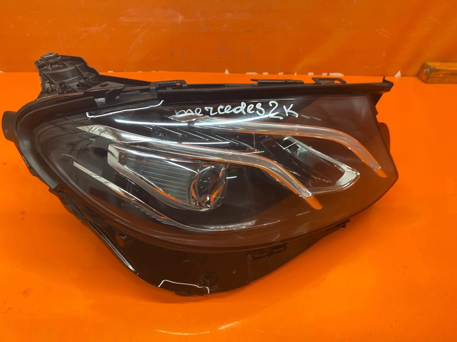 Фара Mercedes -Class 2016-2020 W213, S213