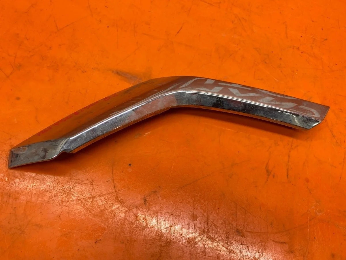 Накладка бампера нижняя Mitsubishi Pajero Sport 2015-2021 3