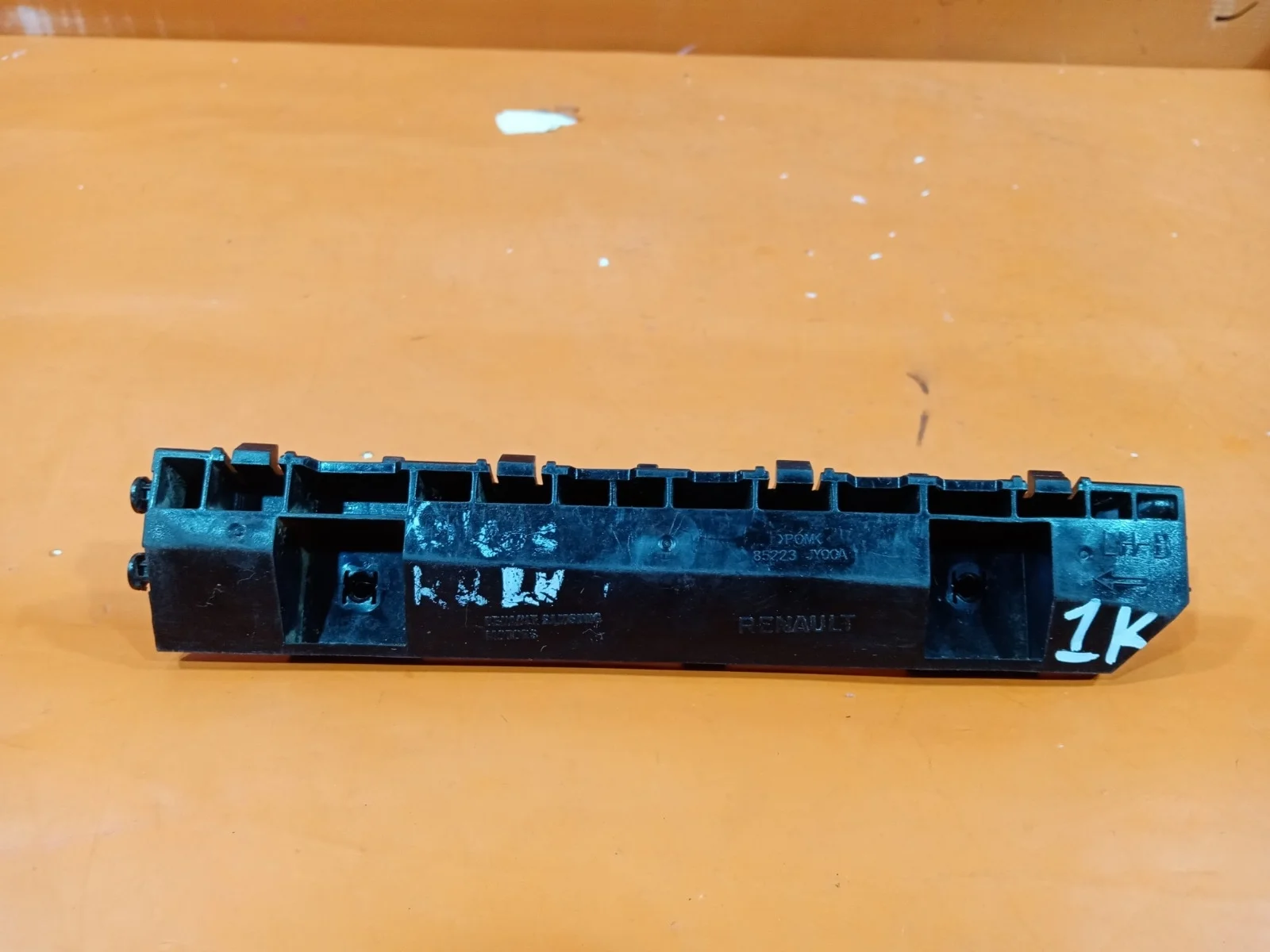 Кронштейн бампера Renault Koleos 2008-2016