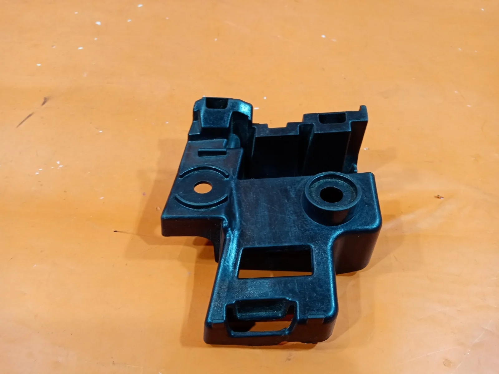 Кронштейн бампера Volkswagen Golf 2008-2012 6