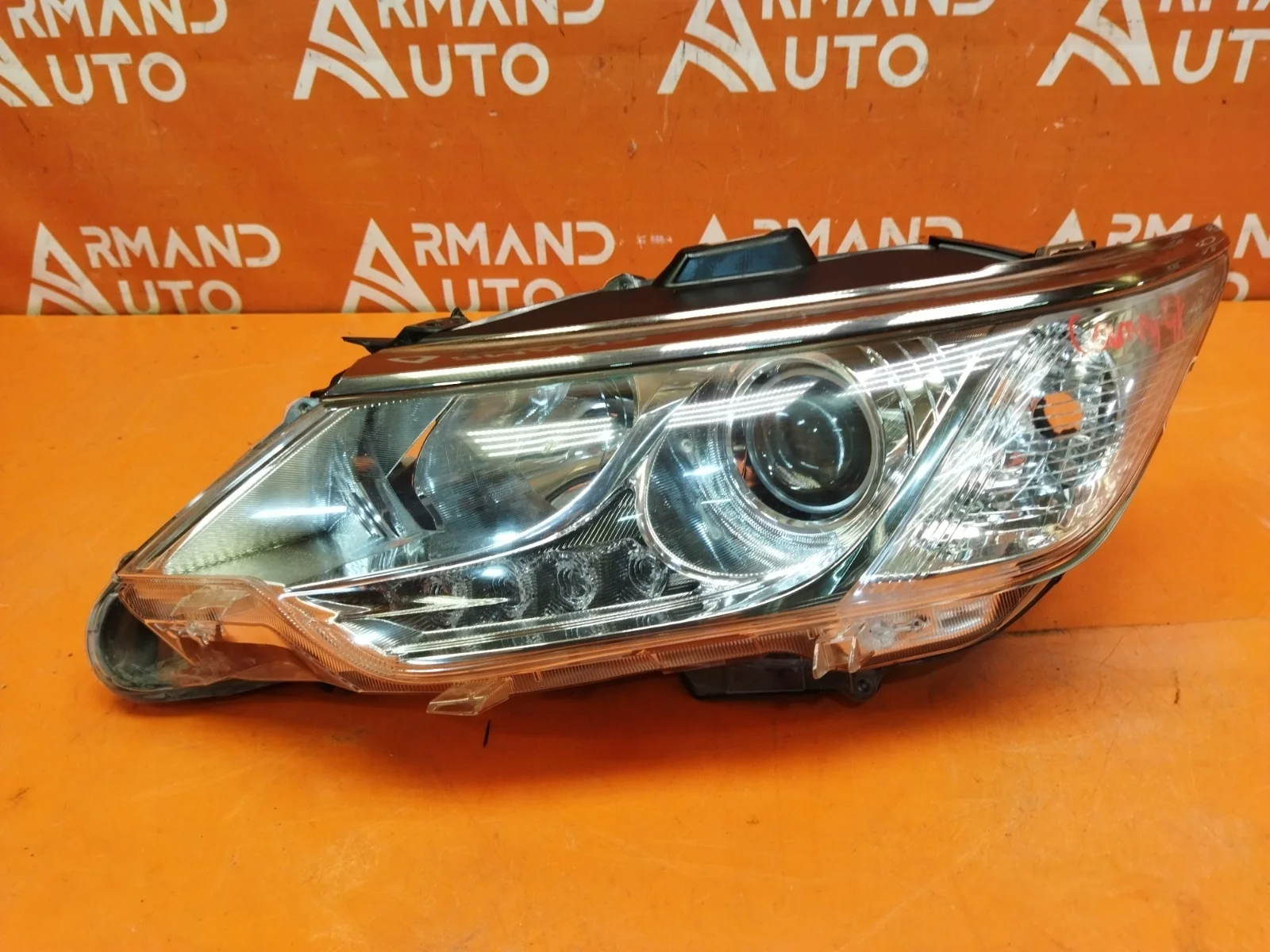 Фара Toyota Camry 2014-2018 7 XV50