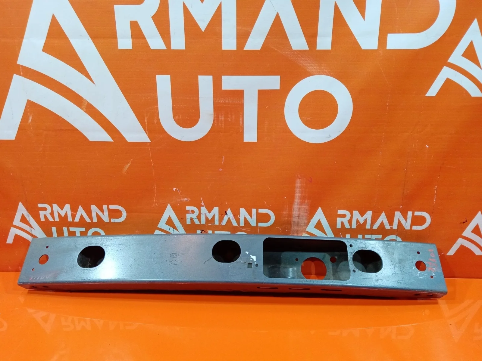 Усилитель бампера Land Rover Range 2012-2022 4 L405