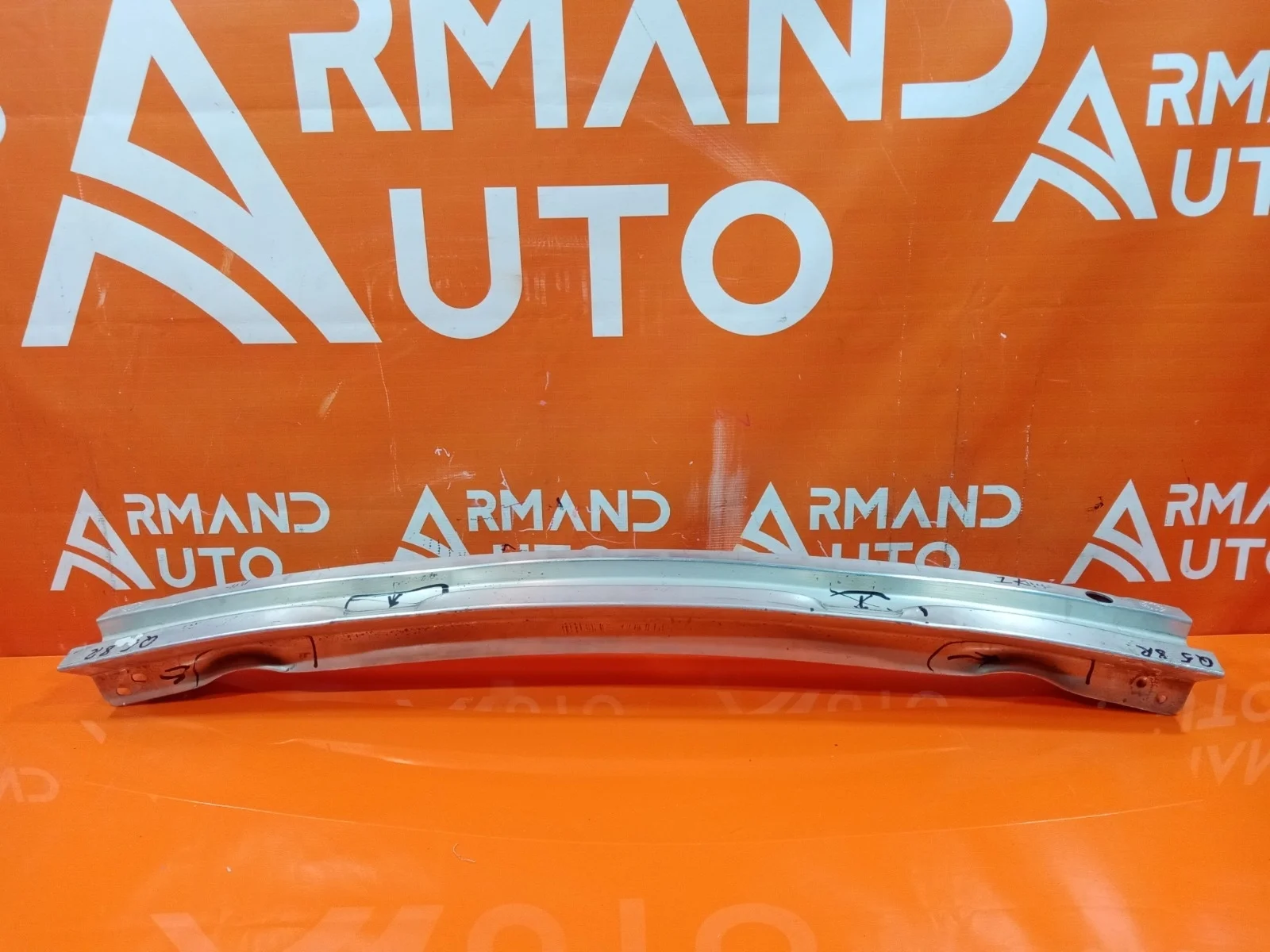 Усилитель бампера Audi Q5 2008-2017 8R