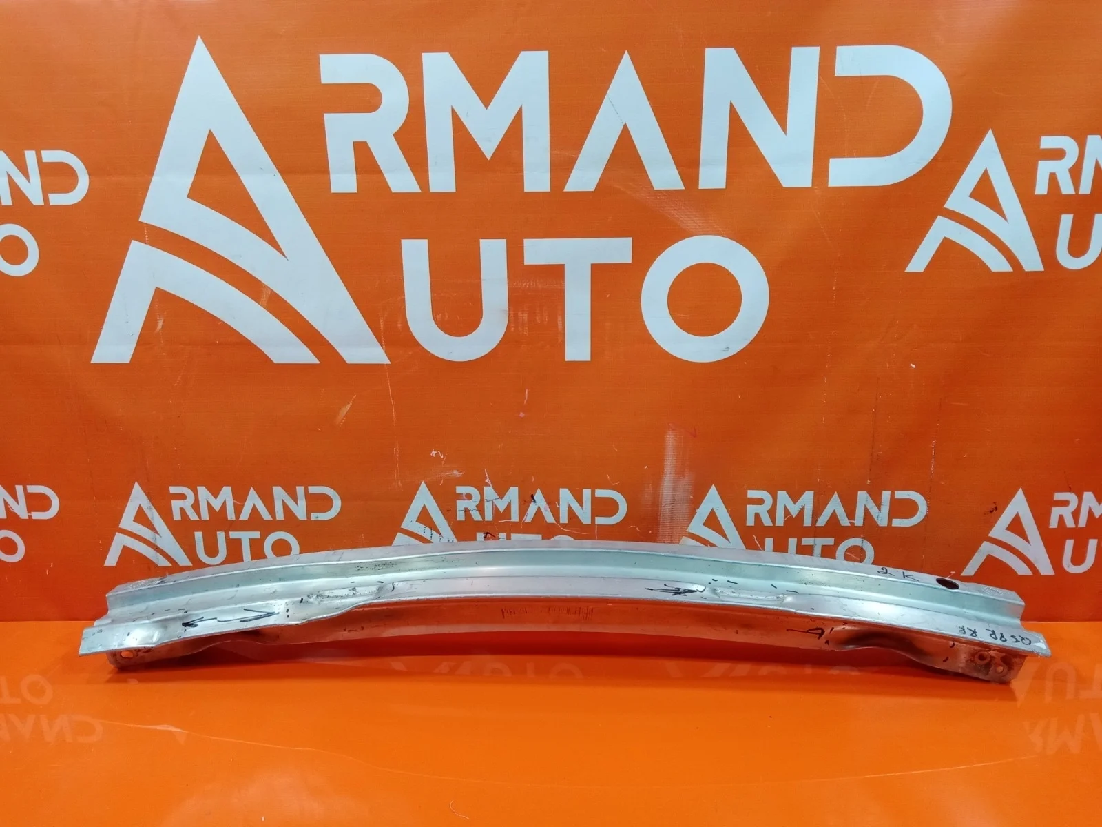 Усилитель бампера Audi Q5 2008-2017 8R