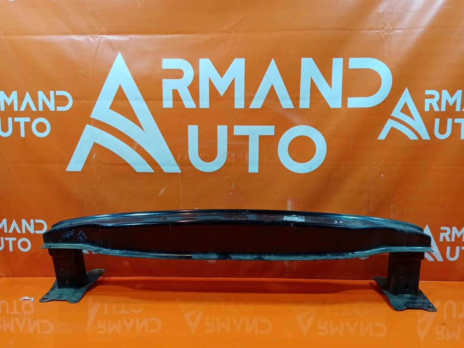 Усилитель бампера Volkswagen jetta 2010-2018 6