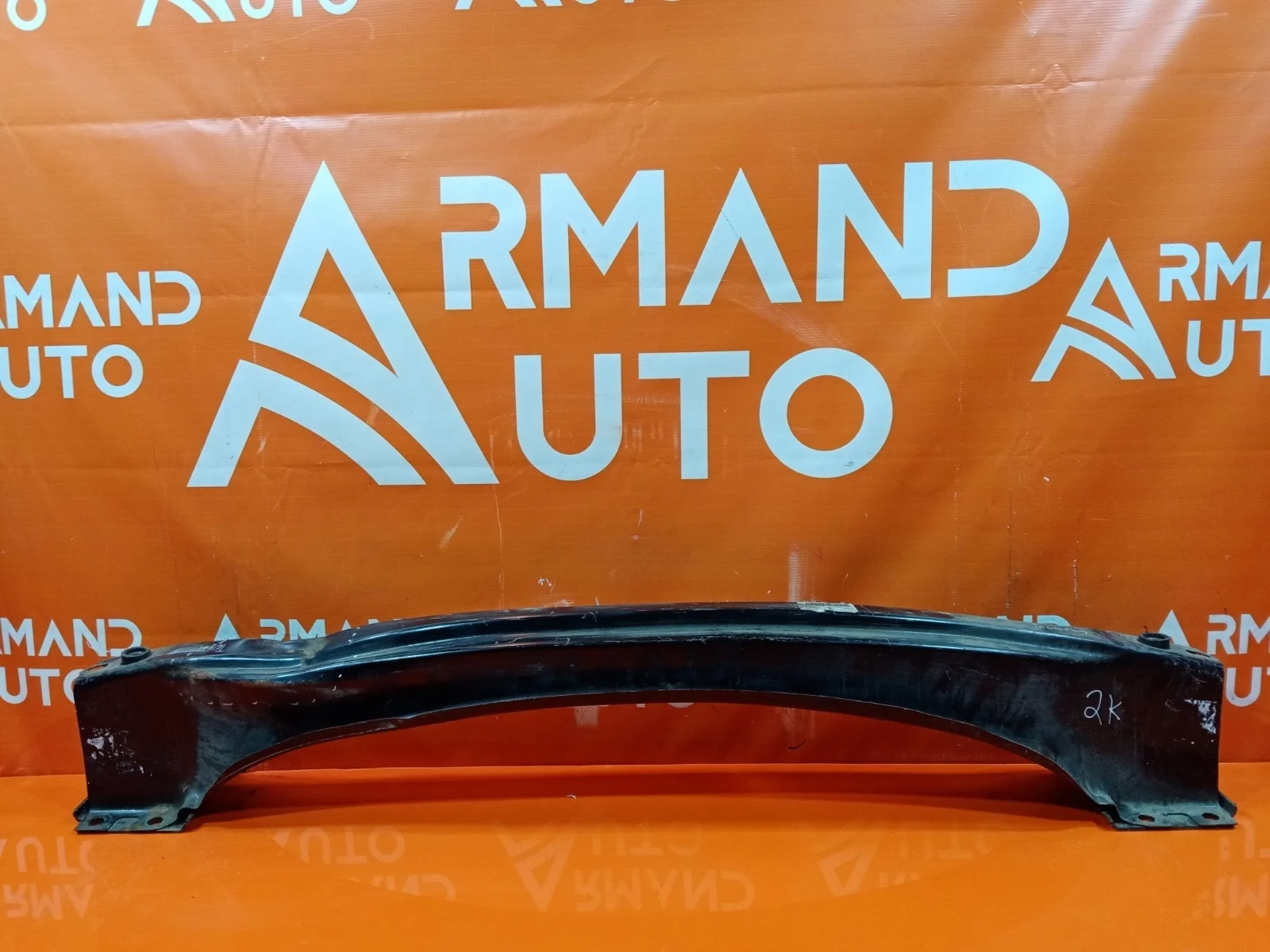 Усилитель бампера Volkswagen Touareg 2010-2018