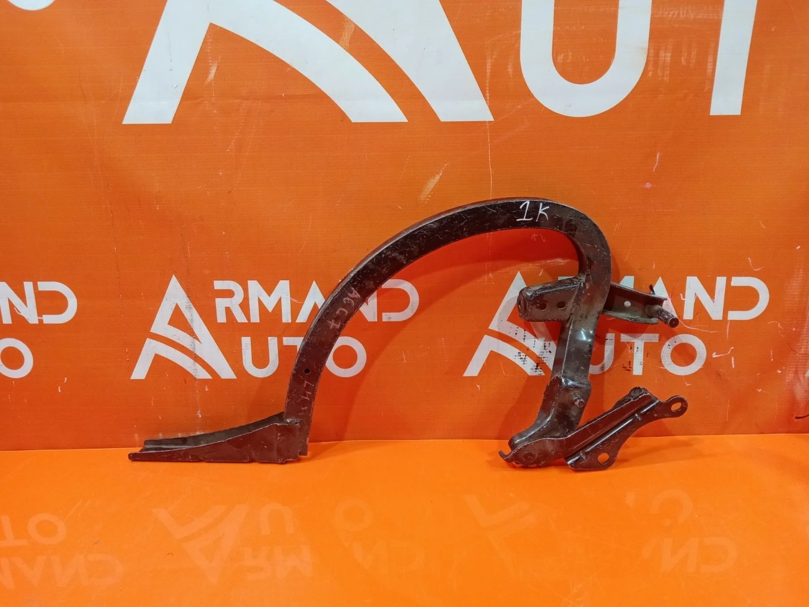 Петля крышки багажника Audi A6 2011-2018 4 C7