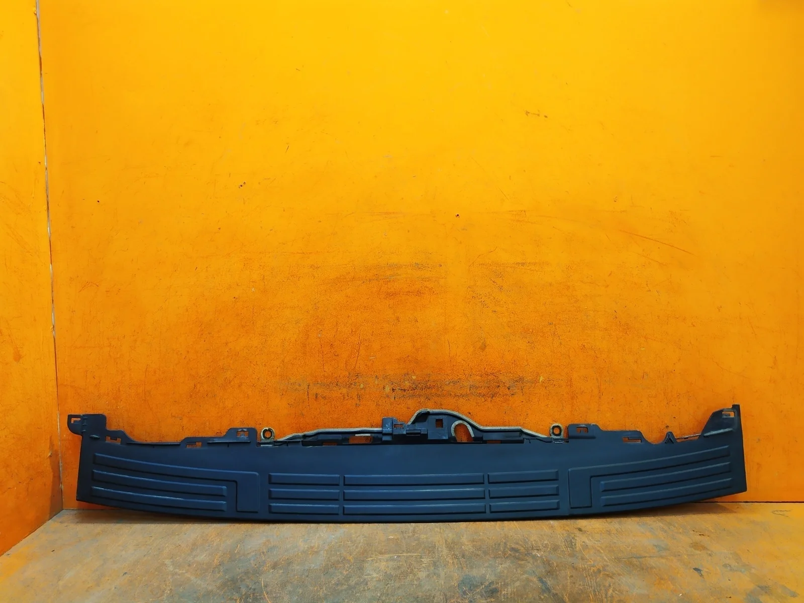 Накладка бампера верхняя Toyota Land Cruiser Prado 2009-нв 150