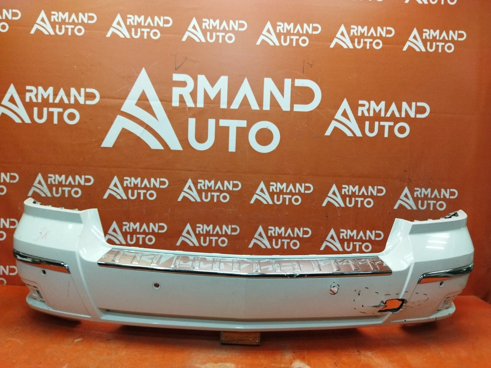 Бампер Mercedes GLK-Class 2008-2012 X204