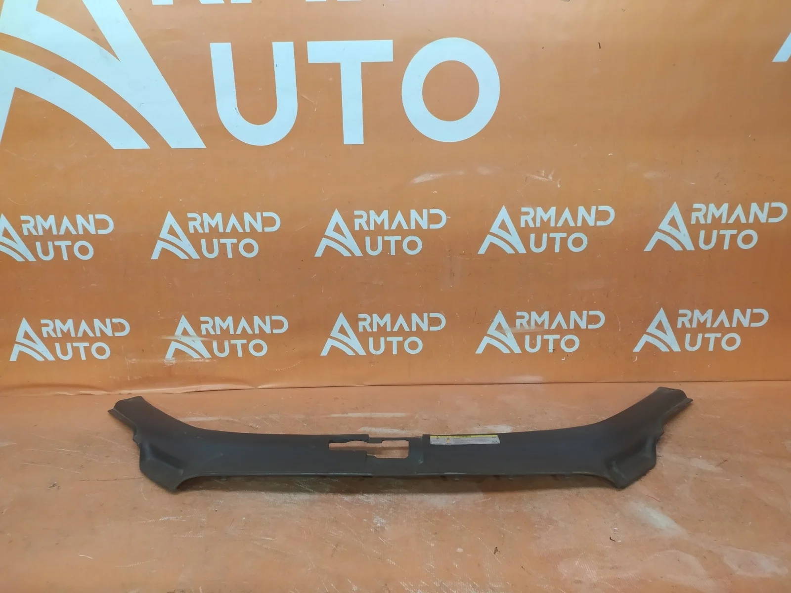 Кожух замка капота Audi Q7 2005-2015 4L