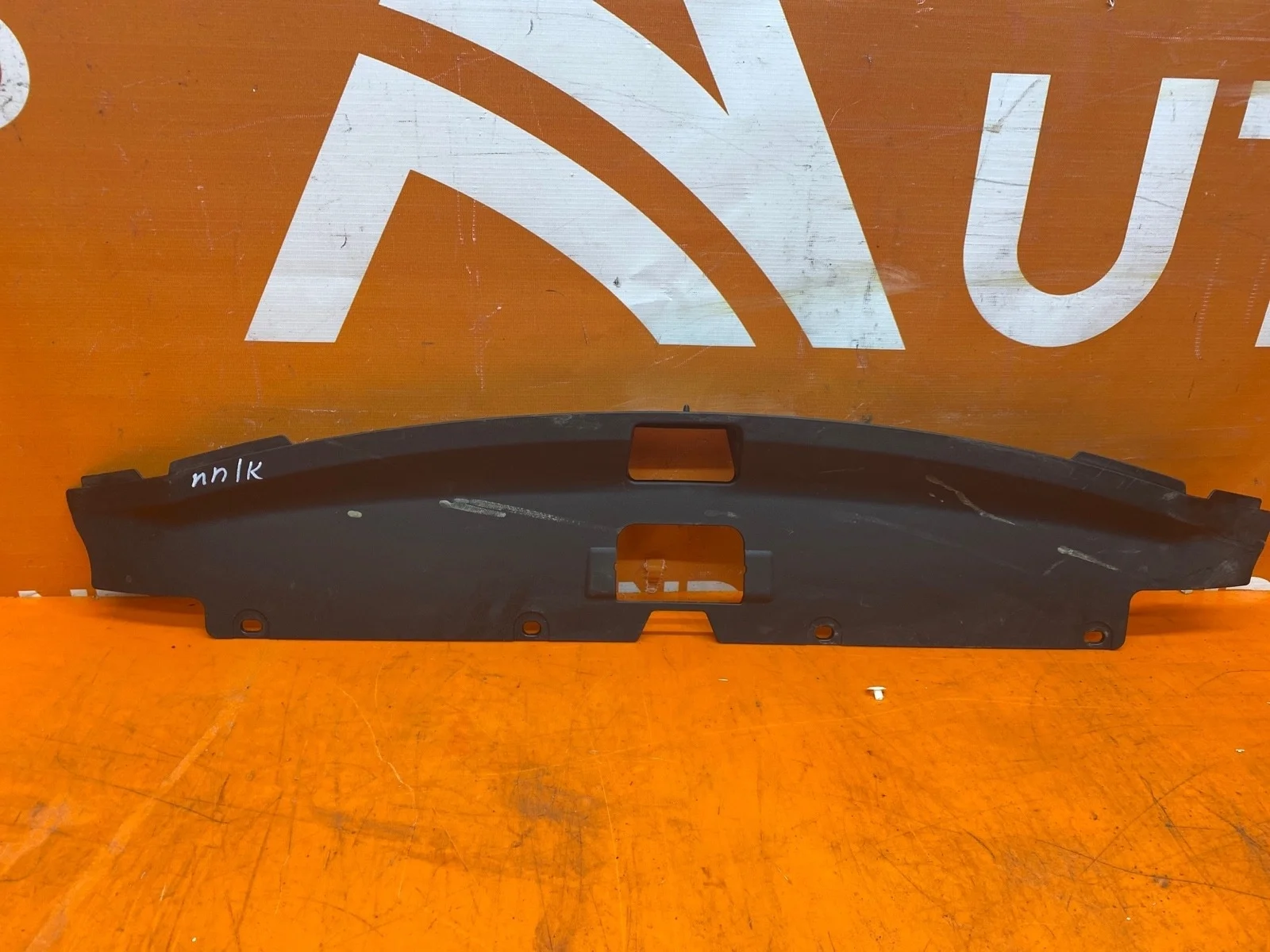 Кожух замка капота Mitsubishi Outlander 2009-2013 XL