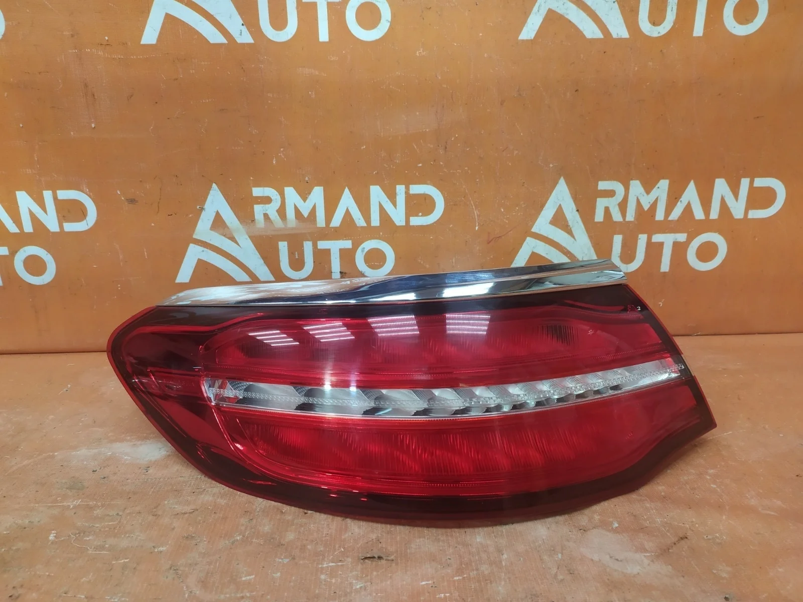 Фонарь внешний Mercedes GLE-Class Coupe 2015-2019 C292