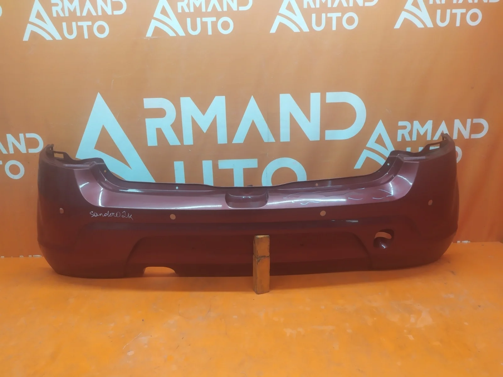 Бампер Renault Sandero 2009-2014
