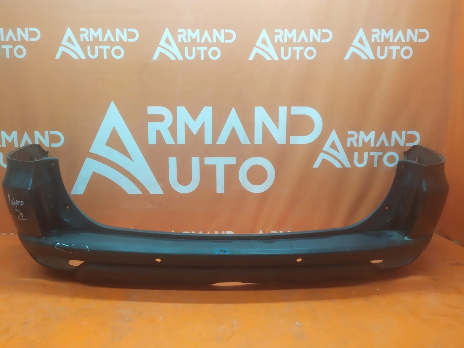 Бампер Mitsubishi Pajero Sport 2008-2016