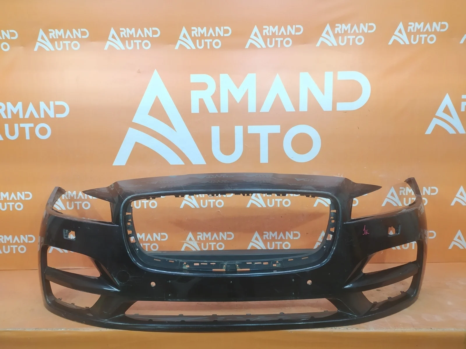 Бампер Jaguar F-PACE 2016-2020