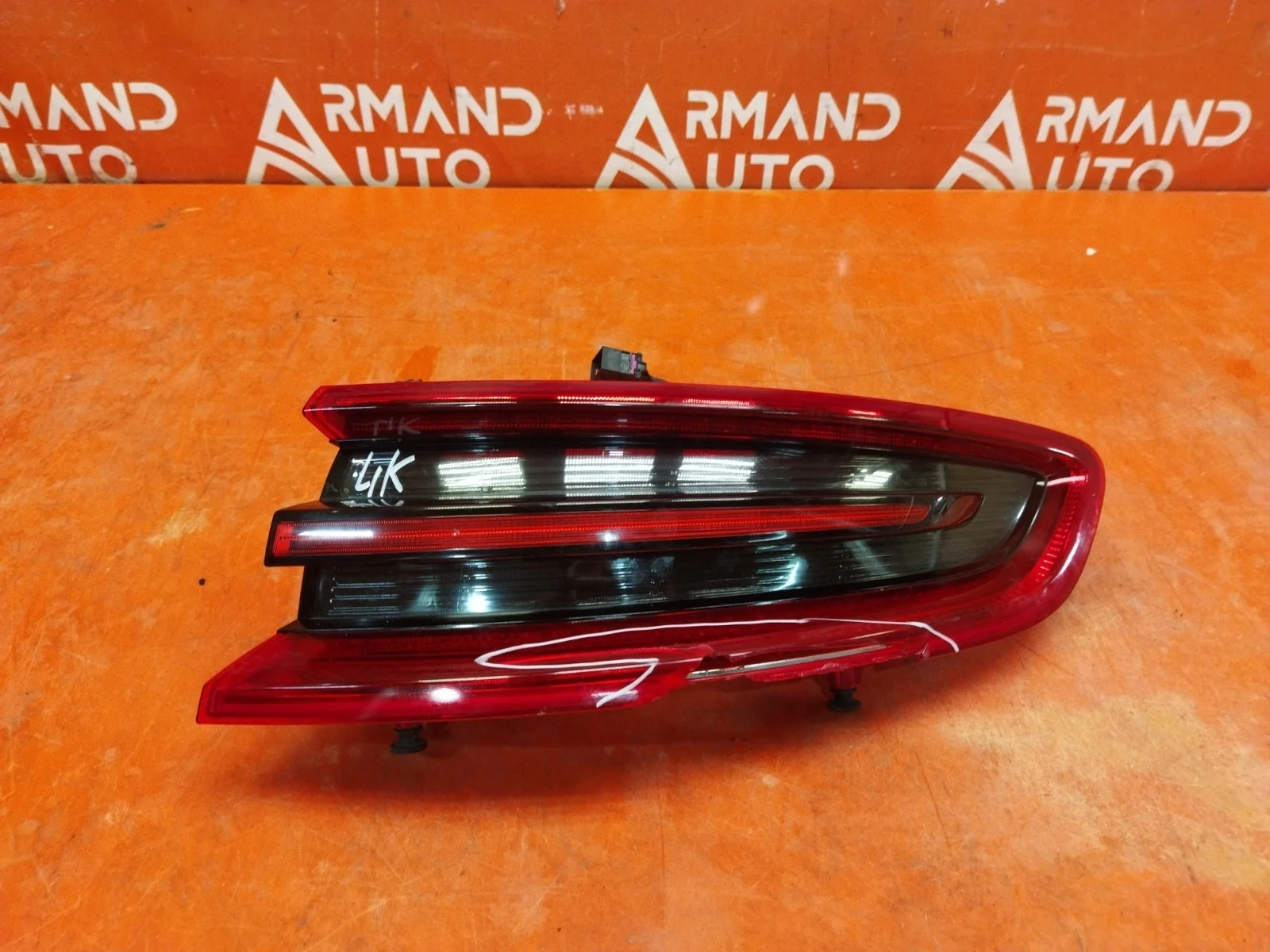 Фонарь внешний Porsche Macan 2014-2019 95b