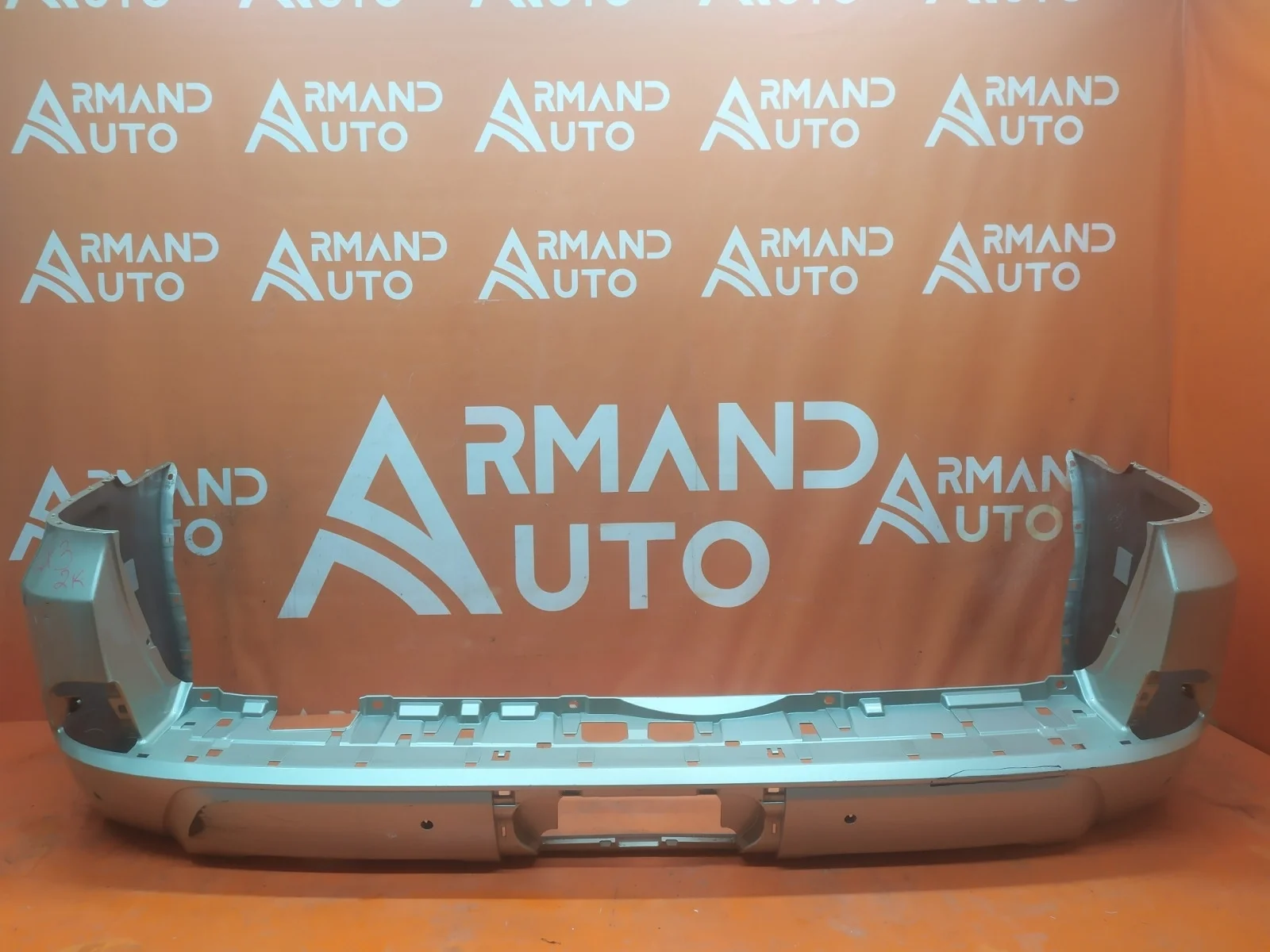 Бампер Lexus LX 2015-2023 URJ200