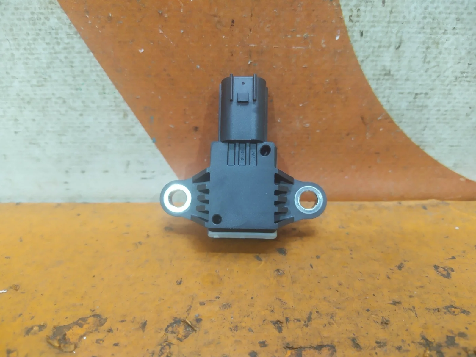 Датчик удара Hyundai Tucson 2015-2021 3