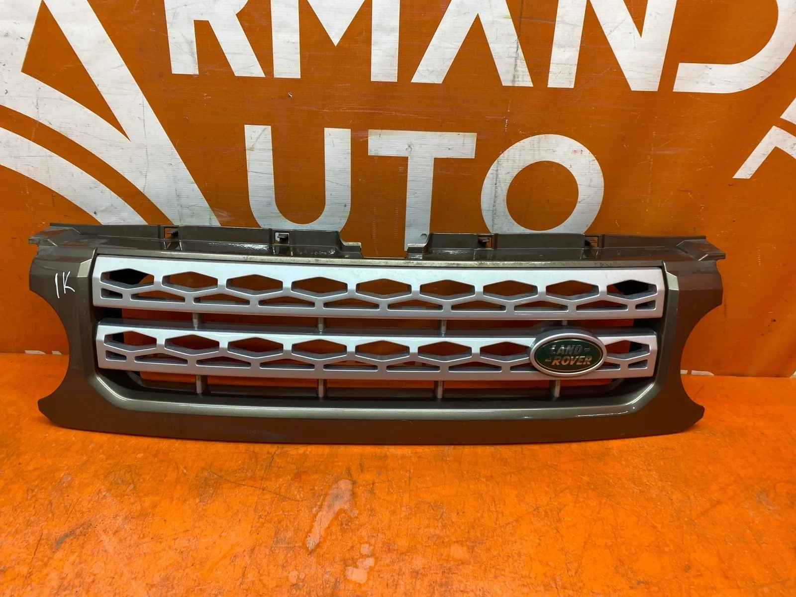 Решетка радиатора Land Rover Discovery 2009-2013 4