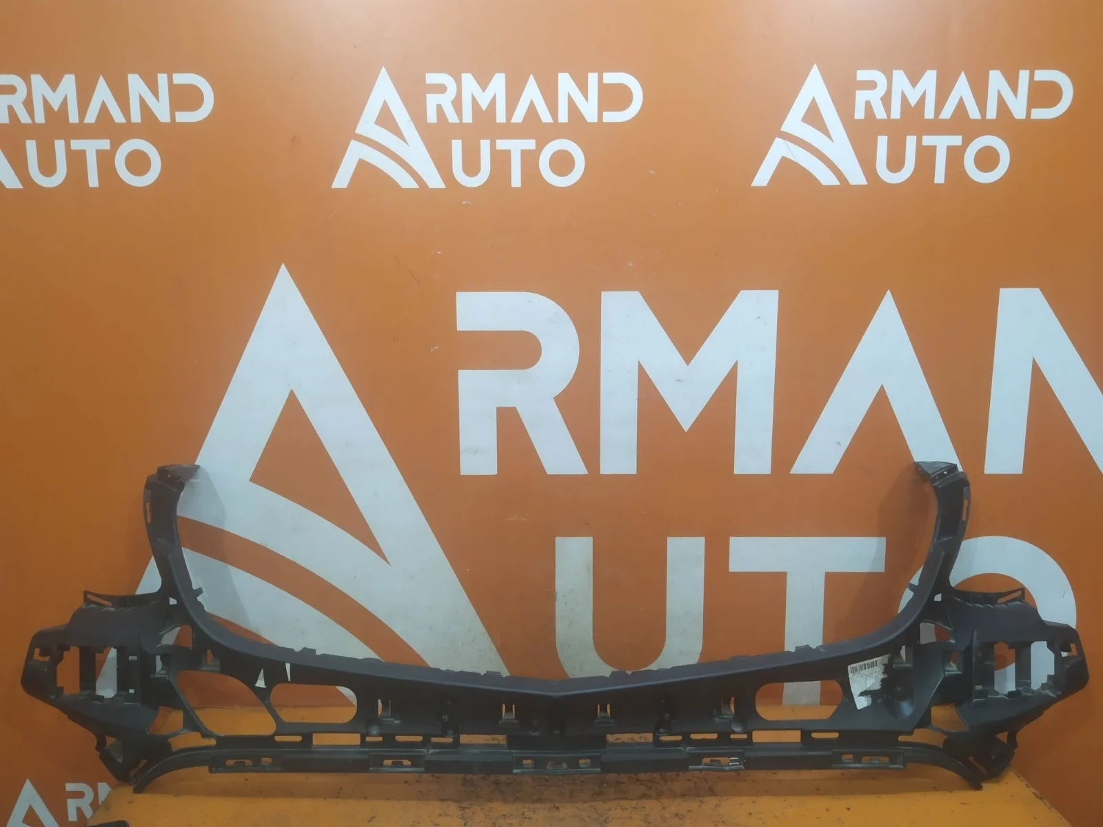 Кронштейн бампера Mercedes GLC-Class 2015-нв X253