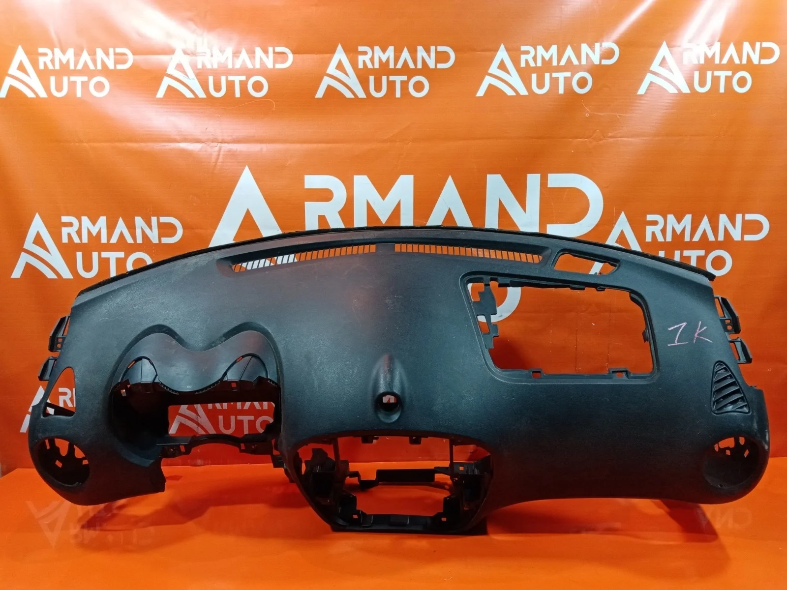 Торпедо Nissan Juke 2010-2019 YF15